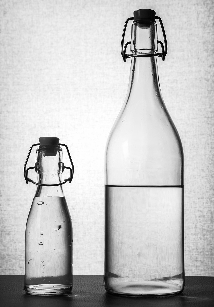 溶けにくい氷を使ったボトルの直飲み方法は？