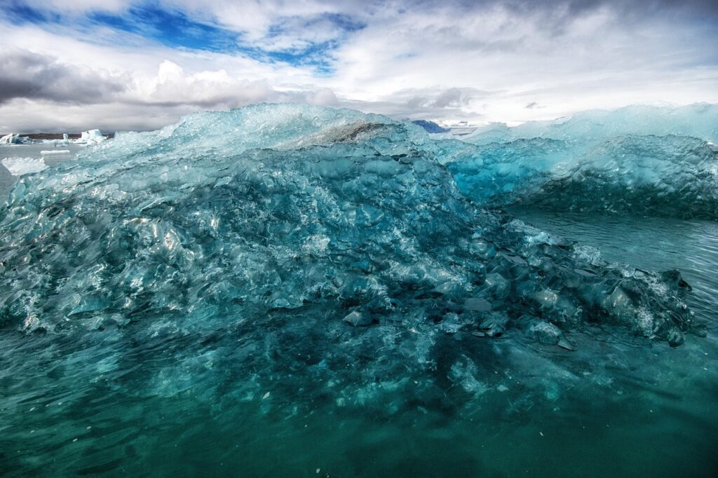 溶けにくい氷を使ったボトルインサートの効果とは？