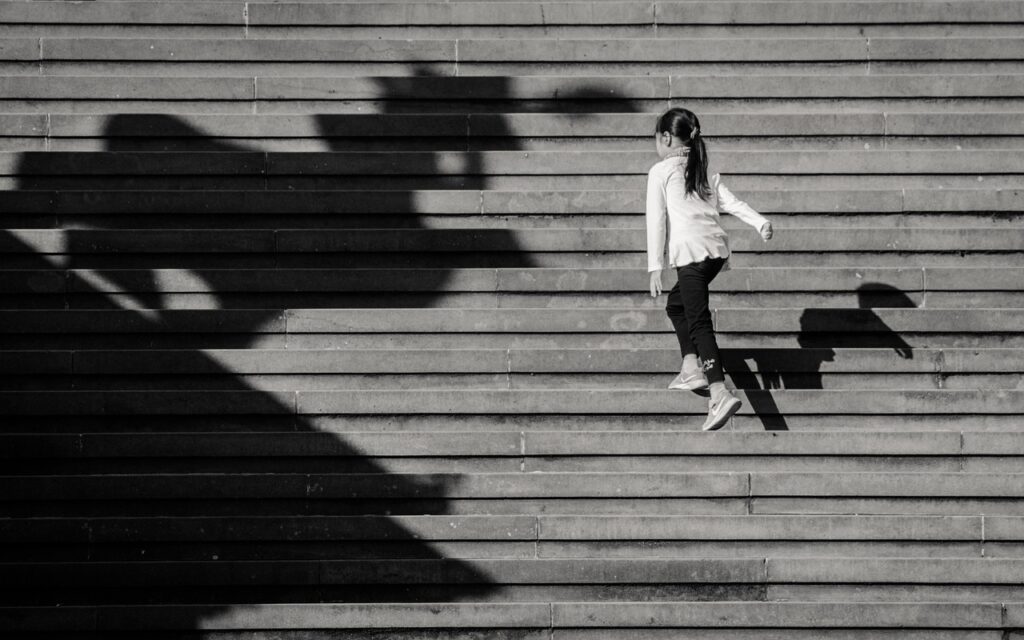 遮熱シェードカーテンの効果とはどのようなものですか？