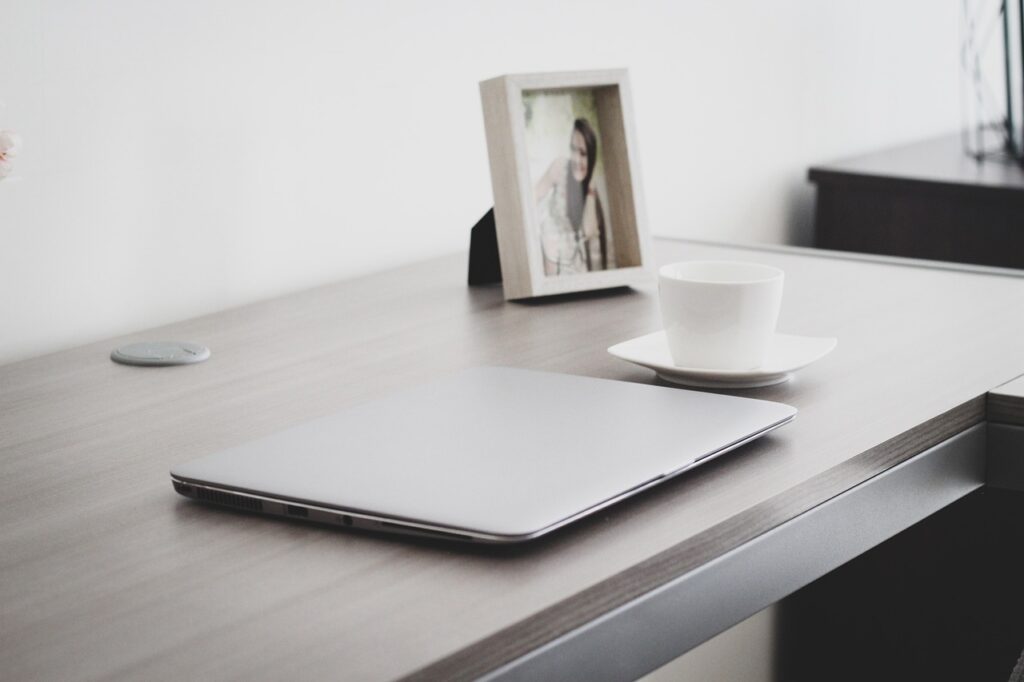 在宅勤務中の熱中症対策におすすめのグッズランキングは？