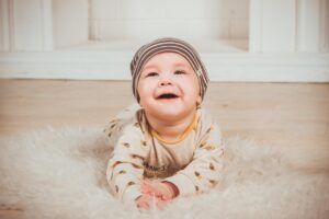 子どもが熱中症を防ぐために必要な対策グッズとは？